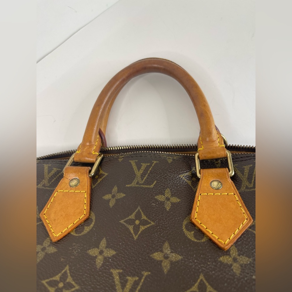 Louis Vuitton Alma Hand Bag - Picture 14 of 16